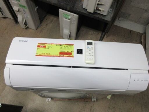 K03515　シャープ　 中古エアコン　主に6畳用　冷房能力　2.2KW ／ 暖房能力　2.5KW
