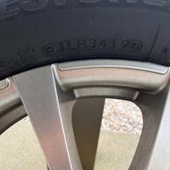 【お取引先決定】スタッドレスタイヤ　vrx