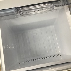 B-61【ご来店頂ける方限定】MITUBISHIの2ドア冷凍冷蔵庫です