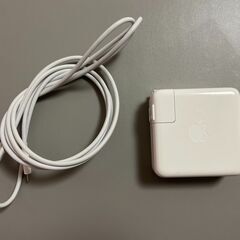 Apple純正　61W USB-C Power Adapter