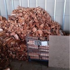 薪の軽トラ詰み放題！軽トラ以外も大丈夫です！