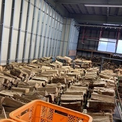 薪の軽トラ詰み放題！軽トラ以外も大丈夫です！