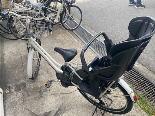 地域限定送料無料　ブリヂストン　ハイディツー　HYDEE　三人乗り　子供乗せ　白系　ギュット　パスクルー　神戸市　電動自転車