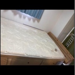 【9/25引き取り限定値下げ中！】ダブルベッドフレームとマットレスセット