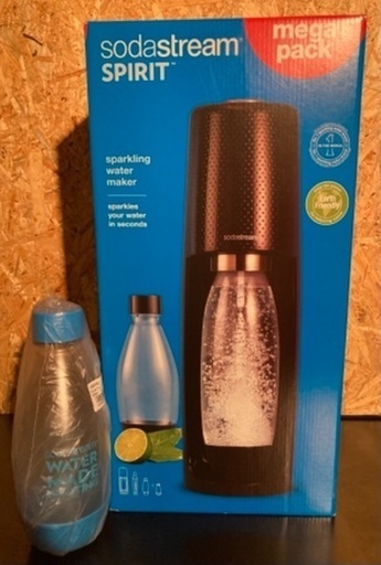 新品・未使用 限定ボトル付き ソーダストリーム　スピリット　sodastream spirit 炭酸水　美容