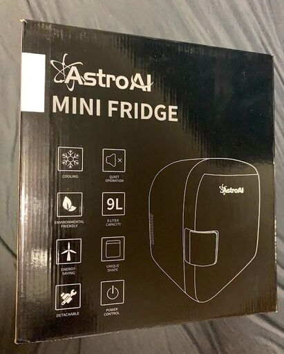 新品　未使用　そのほかも色々激安にて、出品してます！！AstroAI 冷蔵庫 小型 ミニ冷蔵庫 小型冷蔵庫 車載冷蔵庫 冷温庫 9L 車載 保温 保冷 2電源式 日本語説明書 ホワイト バレンタイン キット