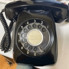 昔懐かしい黒電話。完動品　モジュラージャックに交換済み。