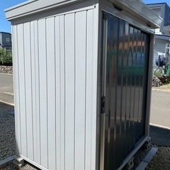 使用1年未満美品！　イナバ物置