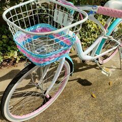 女の子低学年用ピンクの自転車