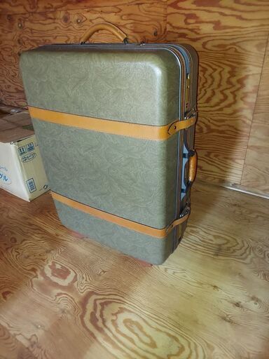 大型スーツケース（samsonite）