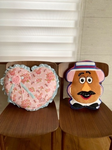 状態良好 ディズニーリゾート公式グッズ クッション２点セット Moon 南平岸のおもちゃ ぬいぐるみ の中古あげます 譲ります ジモティーで不用品の処分