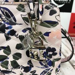✨GUESS　2WAYバック　FQ696305　未使用品✨うるま市田場✨ ✨GUESS 2WAYバック FQ696305 未使用品✨うるま市田場✨