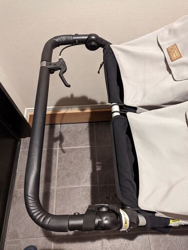 マウンテンバギー】双子ベビーカー （新品より半額以下！） 双子育児