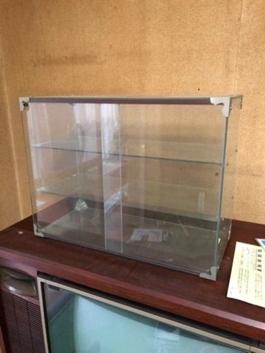 ガラスケース