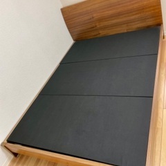 【購入内諾済】ニトリ　コンセント付きダブルベッド　マットレス付き