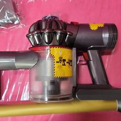 62  ダイソンV7♦（バッテリー新品）コードレス掃除機