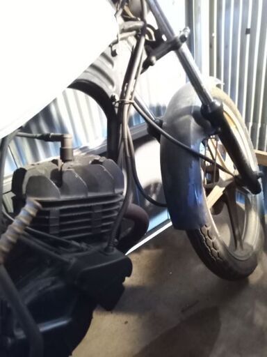 カワサキのAR８０の不動車になります。