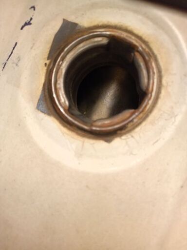 カワサキのAR80の不動車になります。