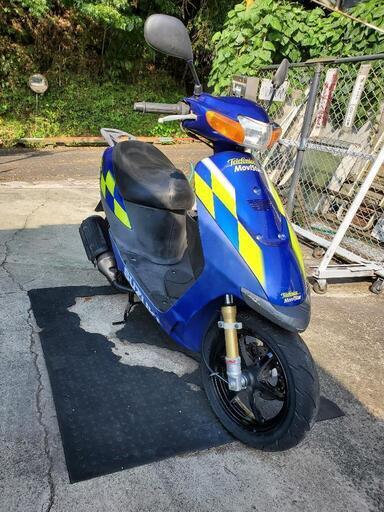 スズキレッツ2サイクルZZタイヤ新品、バツテリ純正新品キズありません