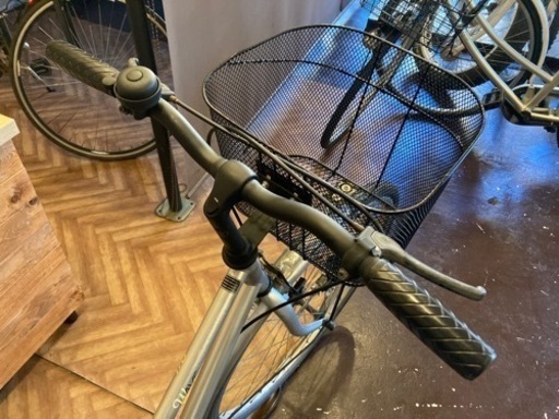 自転車 【後輪タイヤ新品！】27インチ自転車 シルバー