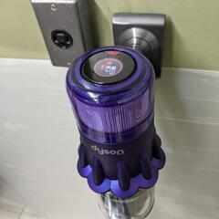 Dyson ダイソン Dyson Digital Slim Fluffy SV18 充電式 コードレス 