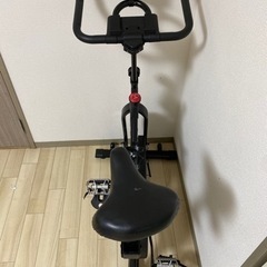 スピンバイク　フィットネスバイク　本格トレーニング　エクササイズ
