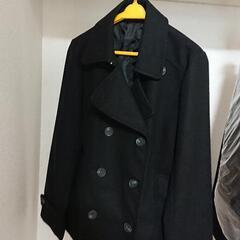 黒のPコート