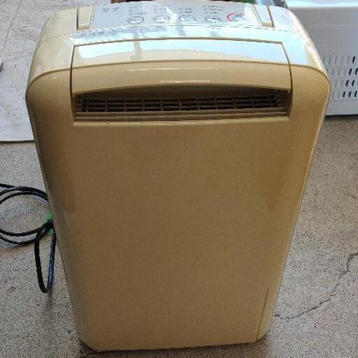 0925 026 無印良品 除湿機 10年製 世田谷区不要品持込み 世田谷の家電の中古あげます 譲ります ジモティーで不用品の処分