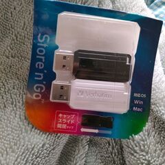 USBメモリ 16gb 新品