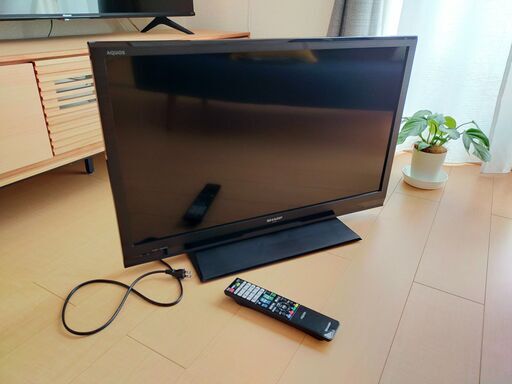 32型 AQUOS　液晶テレビ