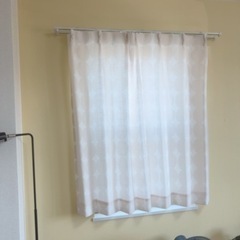 小窓用カーテン