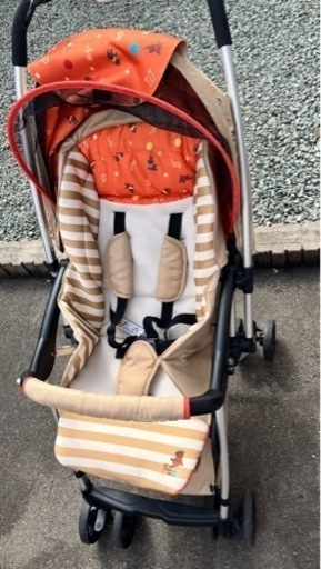 折りたたみ　ベビーカー　くまのプーさん