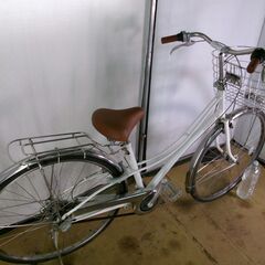 C241　限定特価　整備済み★ブリヂストン　ロココロイヤル　ホワイト★ 中古自転車 【27インチ 】