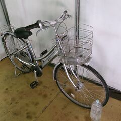 中古ブリヂストン軽量アルミ自転車〓26インチ★シルバー★注※配達地域限定★ D469☆限定特価 整備済み☆ブリヂストン アルベルト シルバー☆ 中古