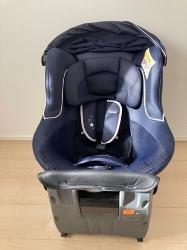 チャイルドシート　Combi  クルムーヴ isofix
