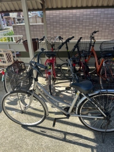 【予約済みお渡し待ち】中古 カゴ歪みあり 自転車 ママチャリ コーナンで2万で買った