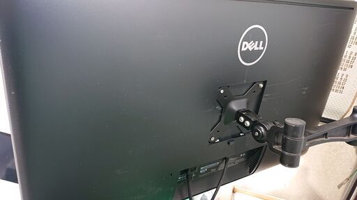 デル UP3214Q IPS 32インチ 4kモニター 中古 手渡しのみ