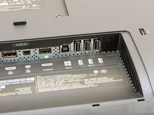 デル　UP3214Q IPS 32インチ　4kモニター 中古　手渡しのみ デル UP3214Q IPS 32インチ 4kモニター 中古 手渡しのみ