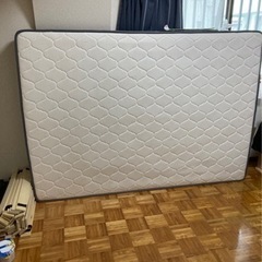 ベッドダブル:マットレス＋フレームセット