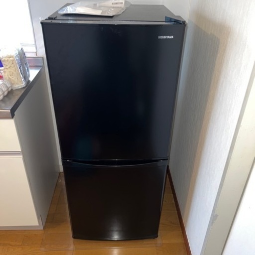 【最新型】アイリスオーヤマ　2022年製　冷蔵庫　IRIS IRSD-14A-B