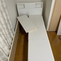 ニトリ　照明・収納付きシングルベッドフレーム