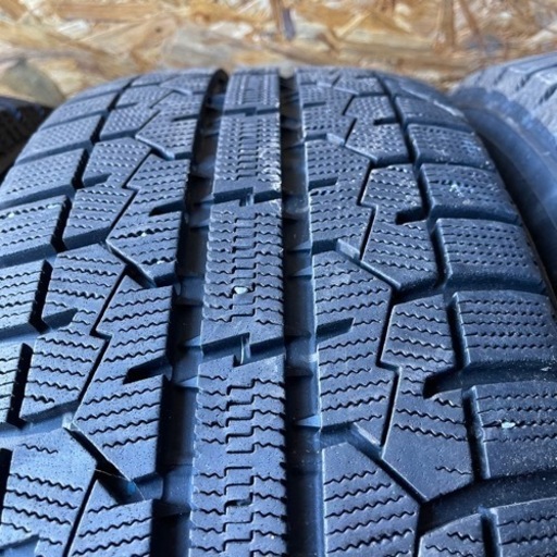 バリ山 TOYO GARIT GIZ 225/55R17 スタッドレス タイヤ 2016年製 17