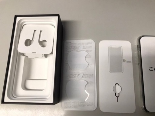 iPhone11Pro 256GB 付属品ほぼ完備品 iPhone11pro SIMフリー ホワイト 256GB リフレッシュ品 ほぼ新品