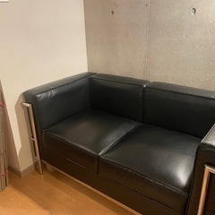 ル・コルビジェデザイン　ソファ　LC2 2人がけ