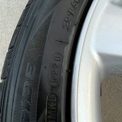 ウィッシュ純正4本セット　プリウス等