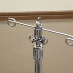 キャスター付き点滴用器具　点滴スタンド　5脚　5本脚　丸棒吊り具　歩行可能 (J1119ykaY)