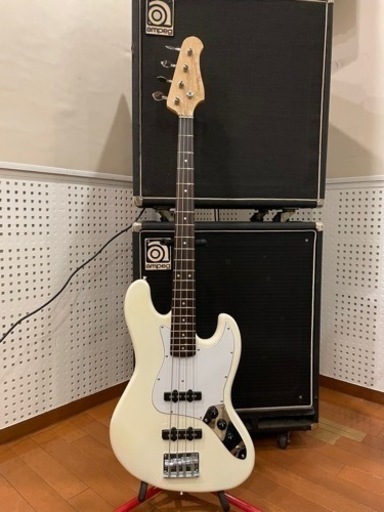 Mavis  JAZZ BASS ジャズベース ホワイト