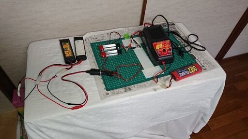 急速充電機付き、マルチ電源のエンジンスターター、