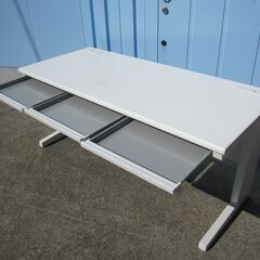 事務机　ホワイト　W1600　VDN-FP