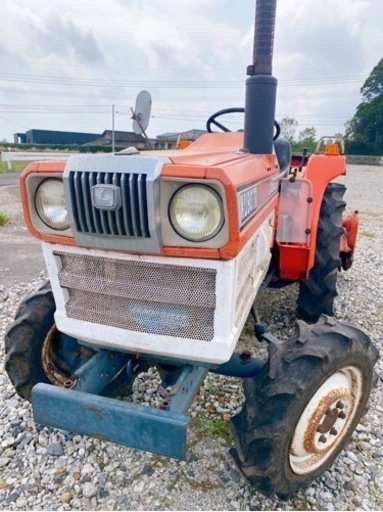 鹿屋市　KUBOTA クボタ L1802DT トラクター 4駆 18馬力 農機具 中古品 現状 簡単動作確認済